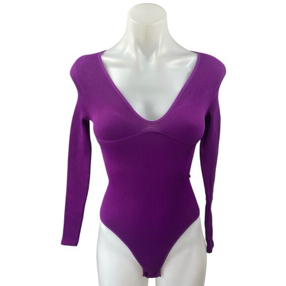 Free People Meg Purple Seamless V-neck Long Sleeve Tee T-Shirt Bodysuit Top XS/S - Picture 1 of 3